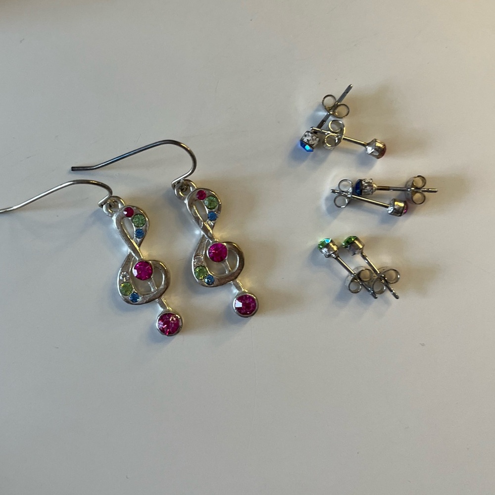 Music note 🎶 Earring set